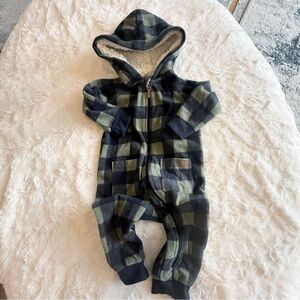 7 For All Mankind Hooded Green & Blue Bodysuit 6-9 Months Long Sleeve Pants AAA